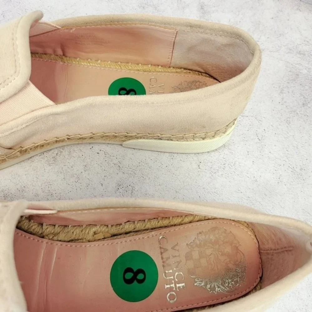 Coastal Chic Slip On Sneakers Womens 8 Nude‎ Neutral Suede Loafer VINCE CAMUTO